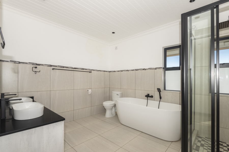 4 Bedroom Property for Sale in Long Acres Country Estate Western Cape
